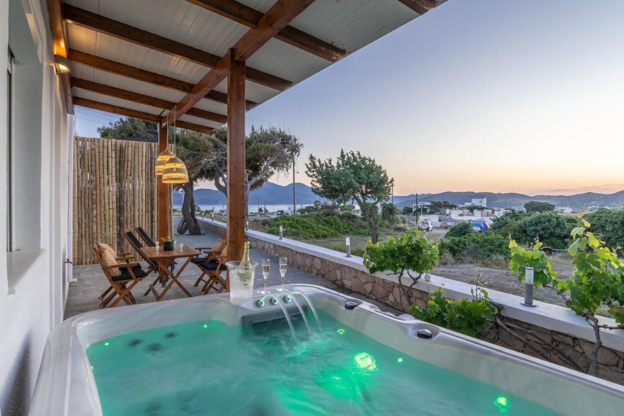 Kallia'S Suites Milos Adamantas  Exterior photo