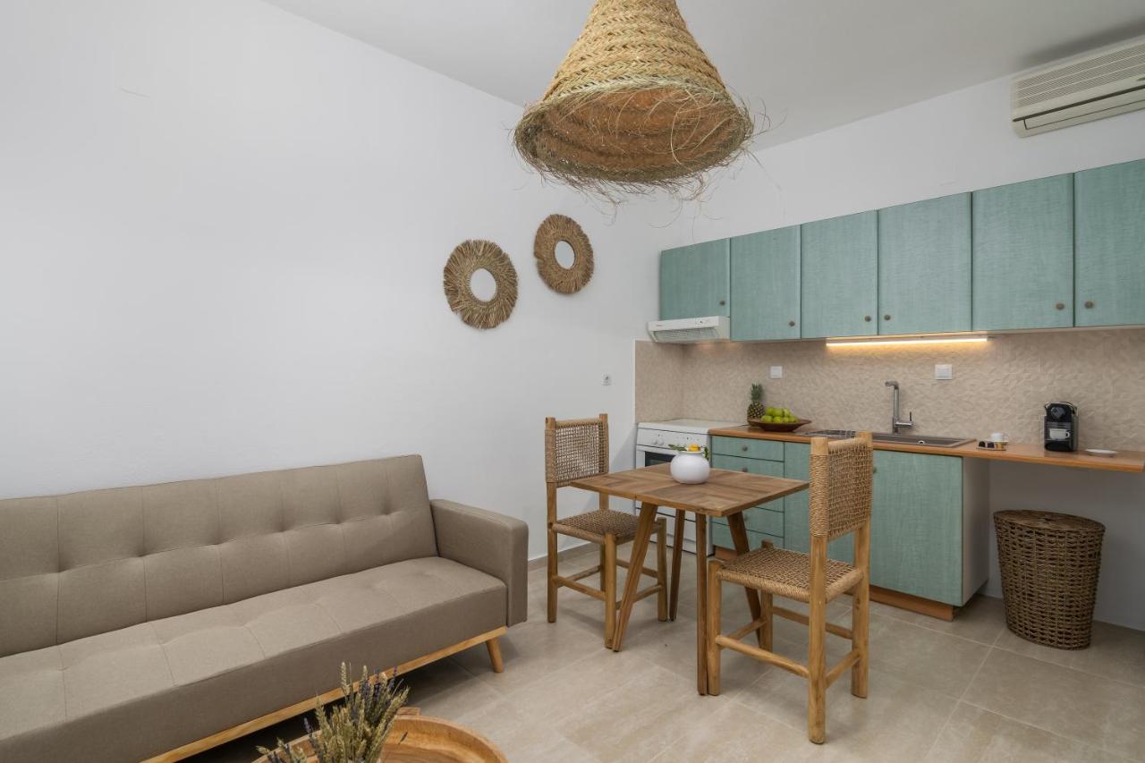 Kallia'S Suites Milos Adamantas  Exterior photo