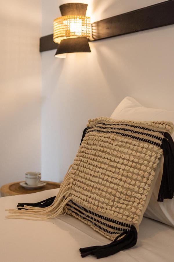 Kallia'S Suites Milos Adamantas  Exterior photo