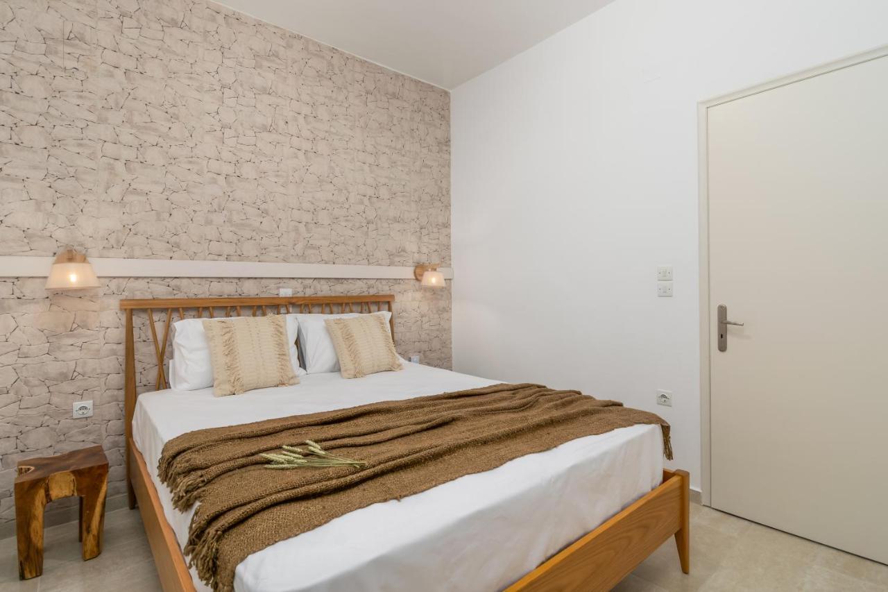 Kallia'S Suites Milos Adamantas  Exterior photo