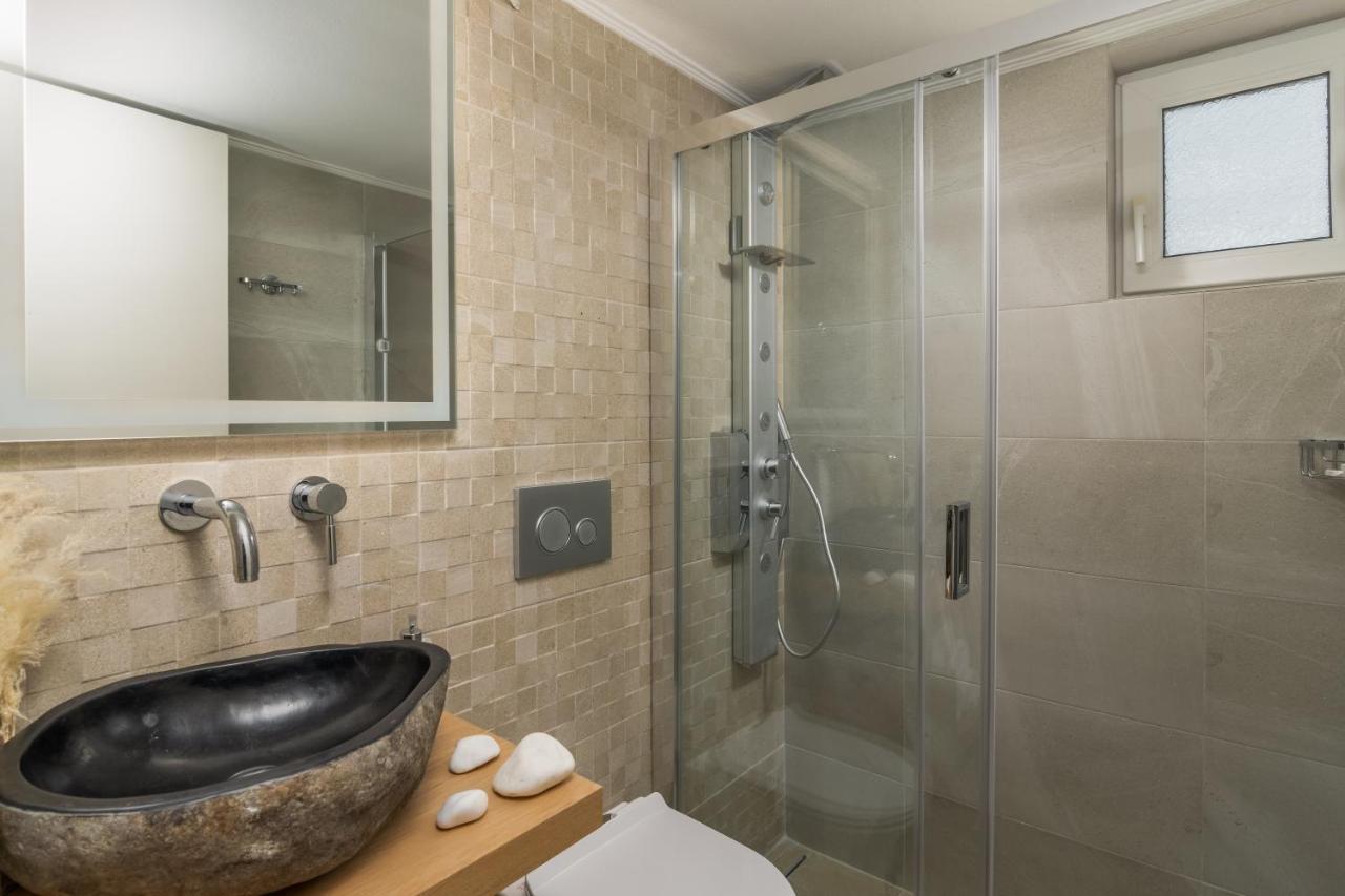 Kallia'S Suites Milos Adamantas  Exterior photo