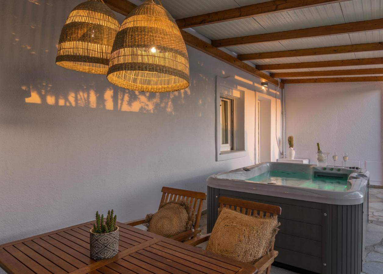 Kallia'S Suites Milos Adamantas  Exterior photo